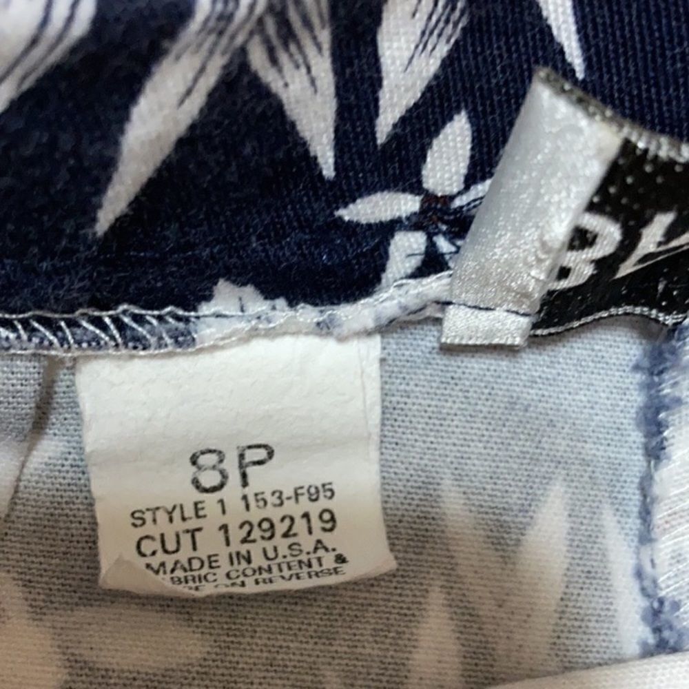 Blue & white Capri pants - Picture 2 of 6